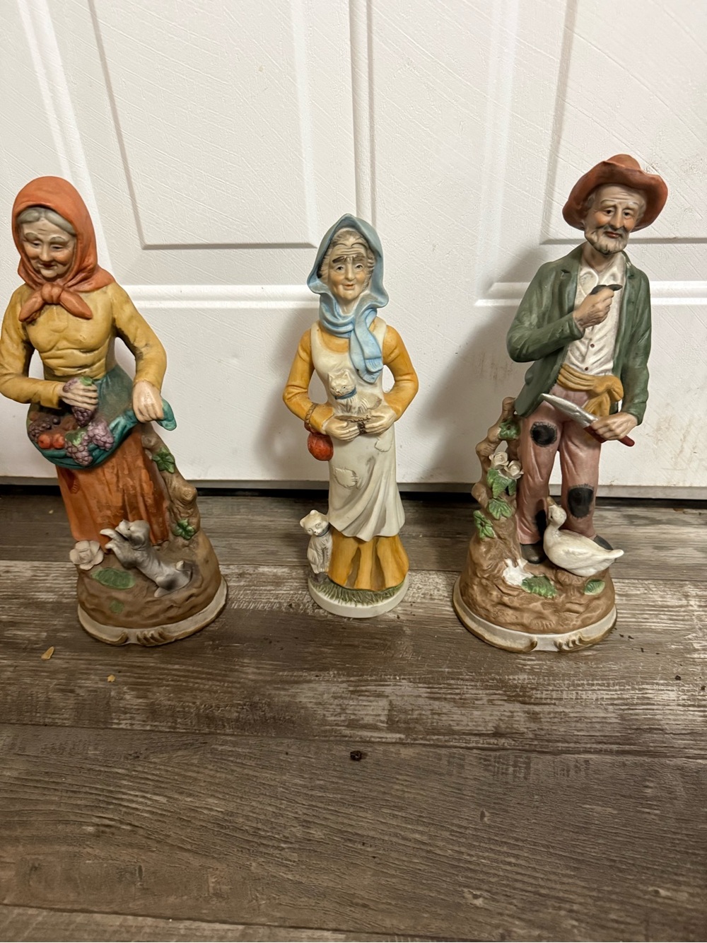 Antique story tellers